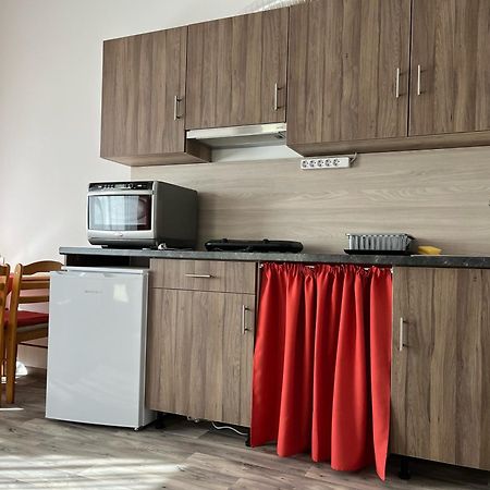 Centr00M Apartman Dunafoldvar Exteriör bild