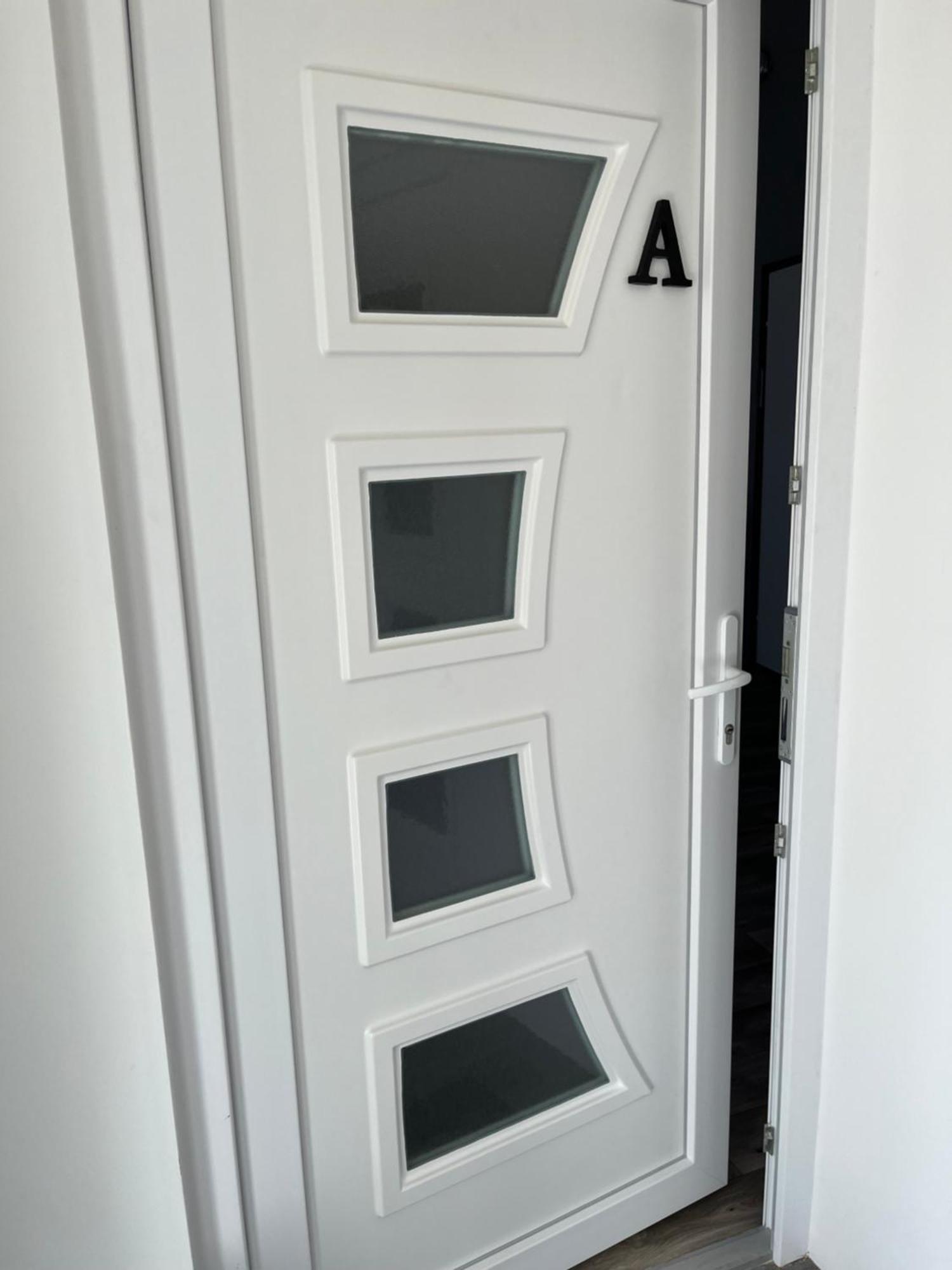 Centr00M Apartman Dunafoldvar Rum bild